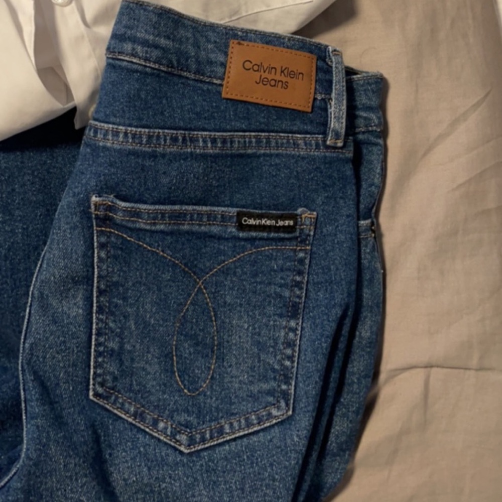 CALVIN KLIEN  Mom Jeans